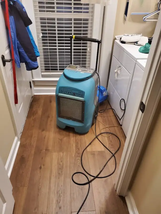 Commercial dehumidifier deployed for Crawl Space Restoration in Highlands